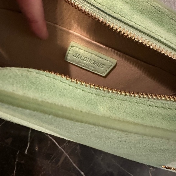 Jacquemus Light Green Suede La Vague Shoulder Bag - Picture 9 of 14